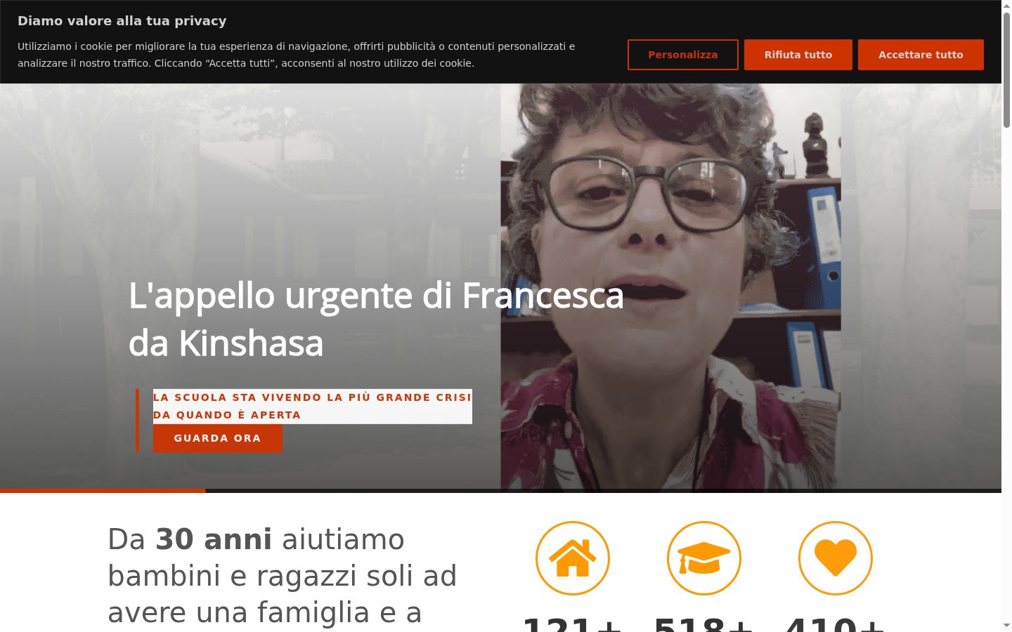 Captură de ecran a bannerului de consimțământ afișat înainte de orice interacțiune