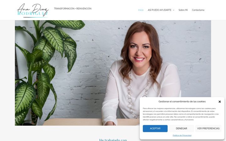 Screenshot of anadiazrodriguez.com