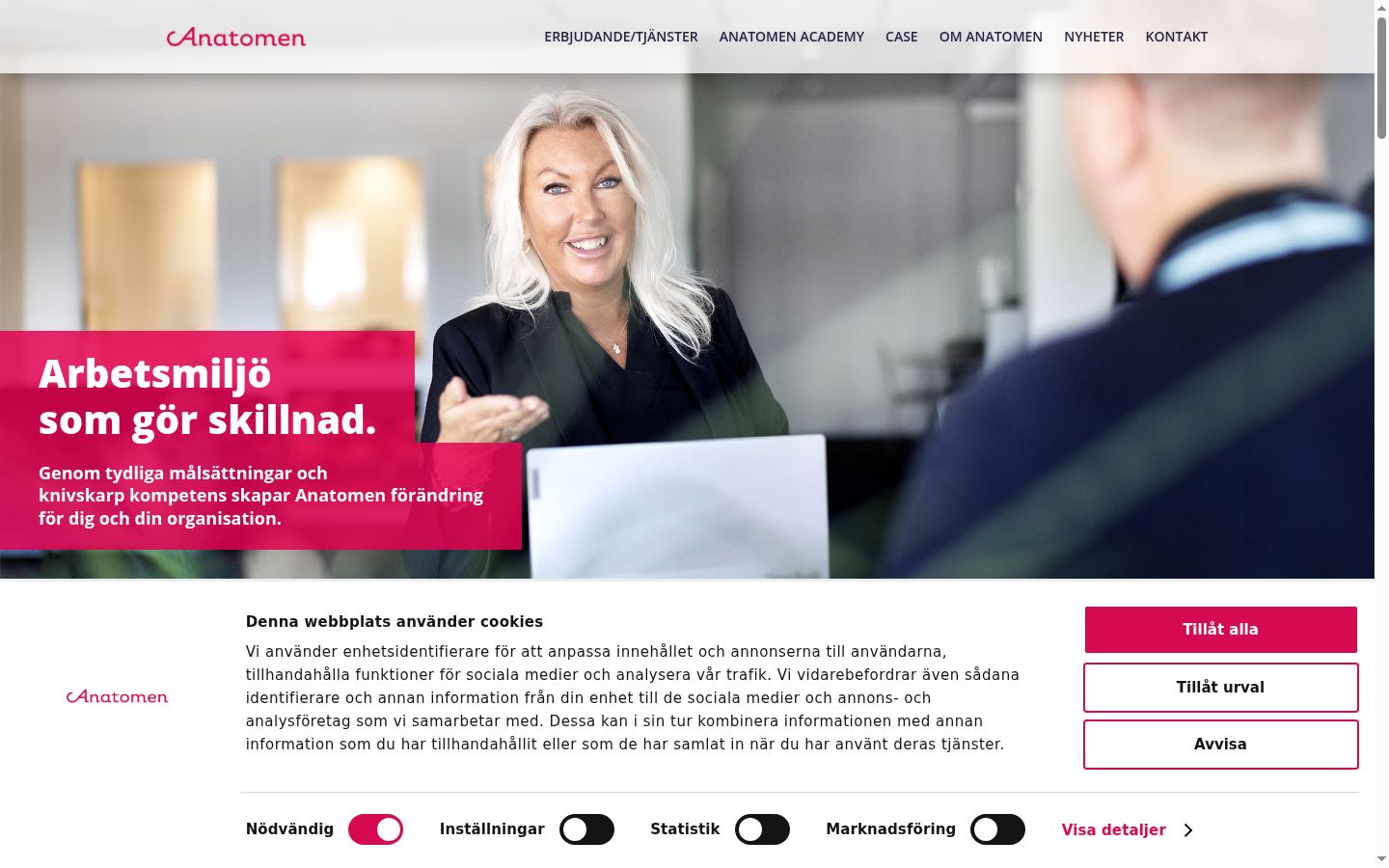 Screenshot of the consent banner shown before any interaction
