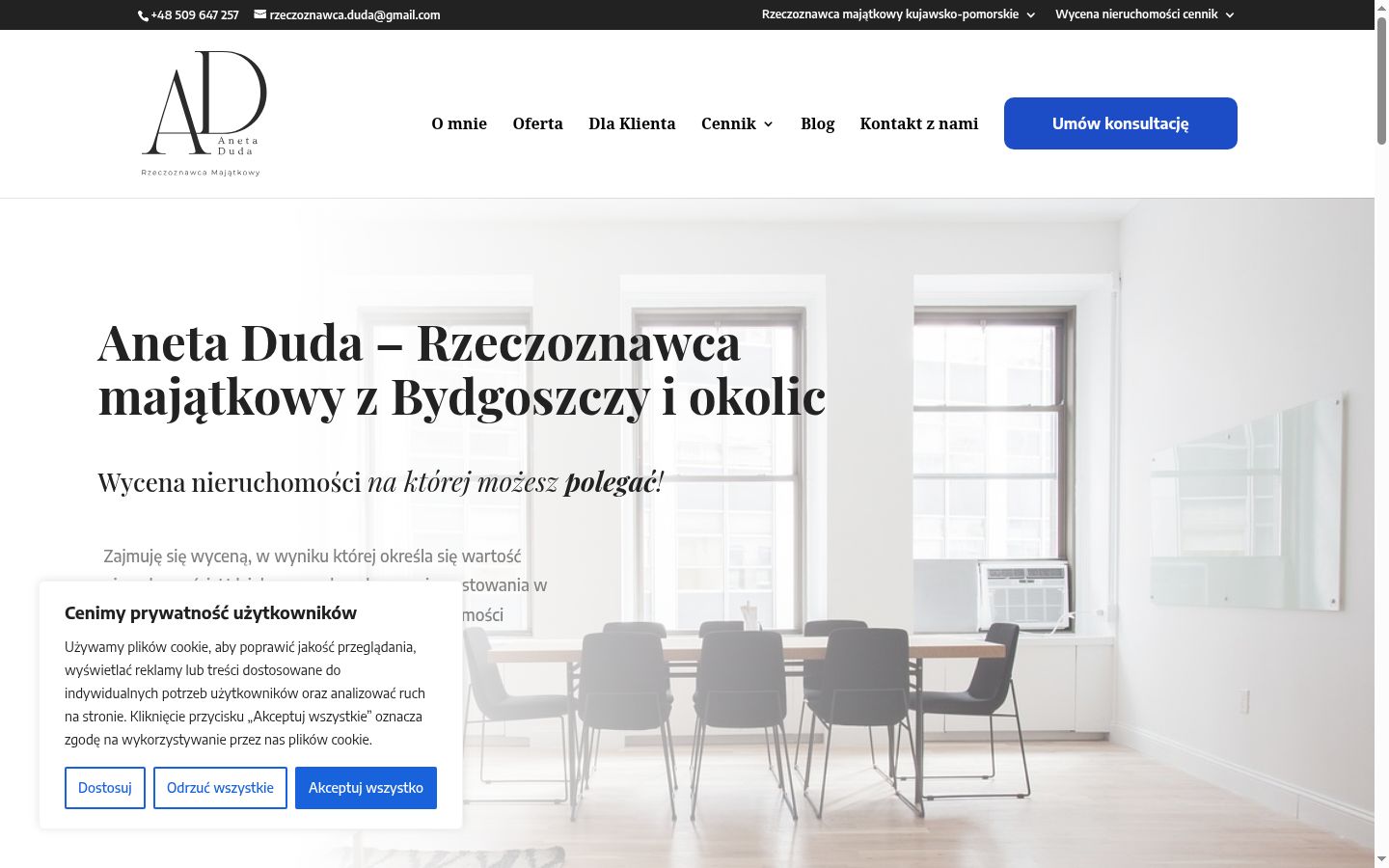 Posnetek zaslona pasice za privolitev, prikazane pred kakršno koli interakcijo