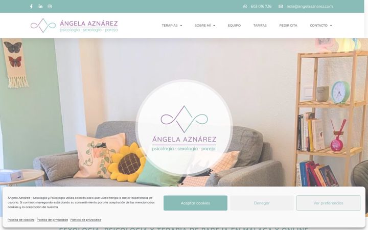 Screenshot of angelaaznarez.com