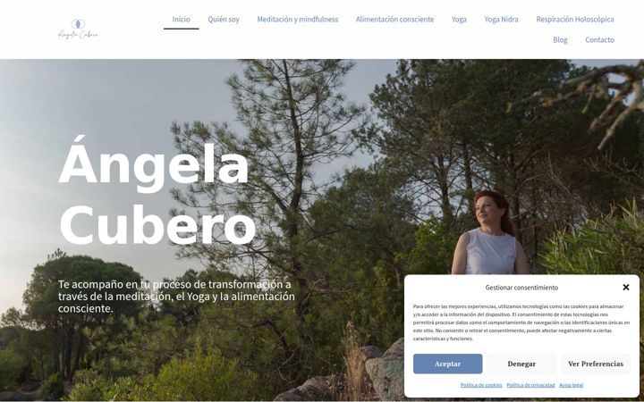 Screenshot of angelacubero.com