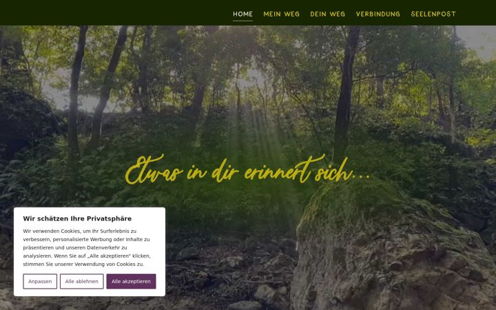 Screenshot of angelikaselinabraun.com