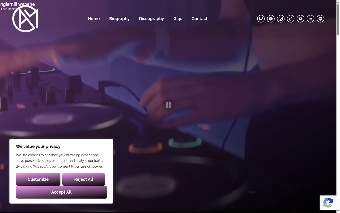 Screenshot of the consent banner shown before any interaction