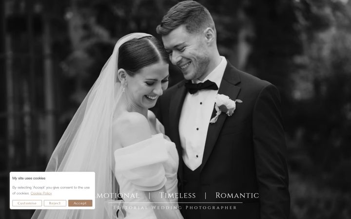 Screenshot of annabukowskaphotography.com