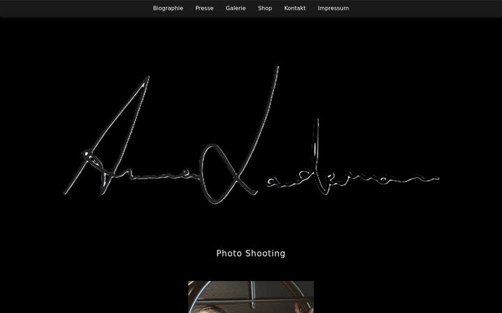 Screenshot of annalademann.com