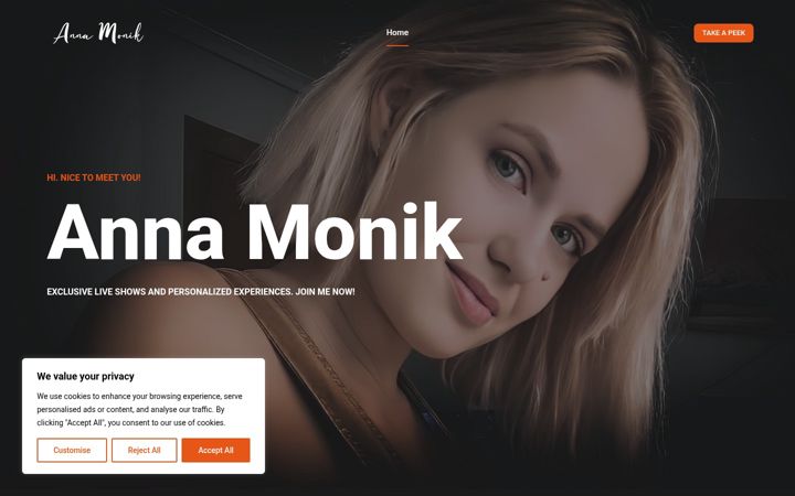 Screenshot of annamonikofficial.com