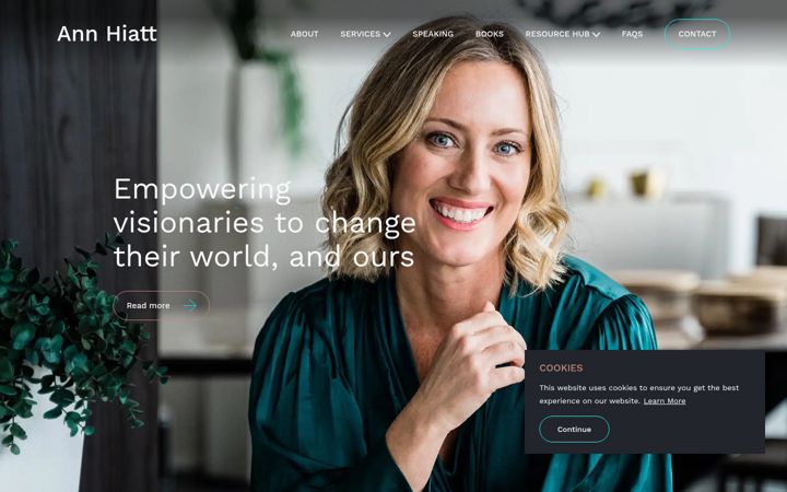 Screenshot of annhiatt.com