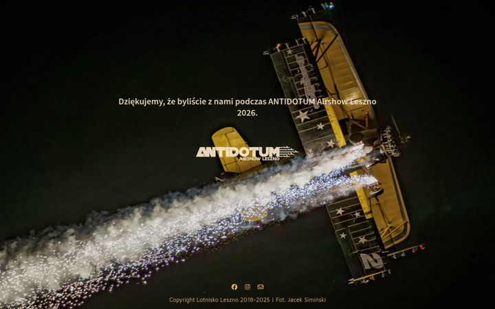 Screenshot stránky antidotumairshow.pl