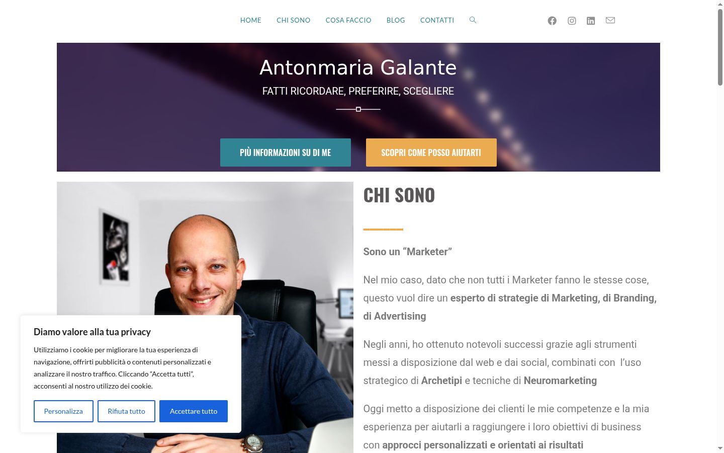 Captură de ecran a bannerului de consimțământ afișat înainte de orice interacțiune
