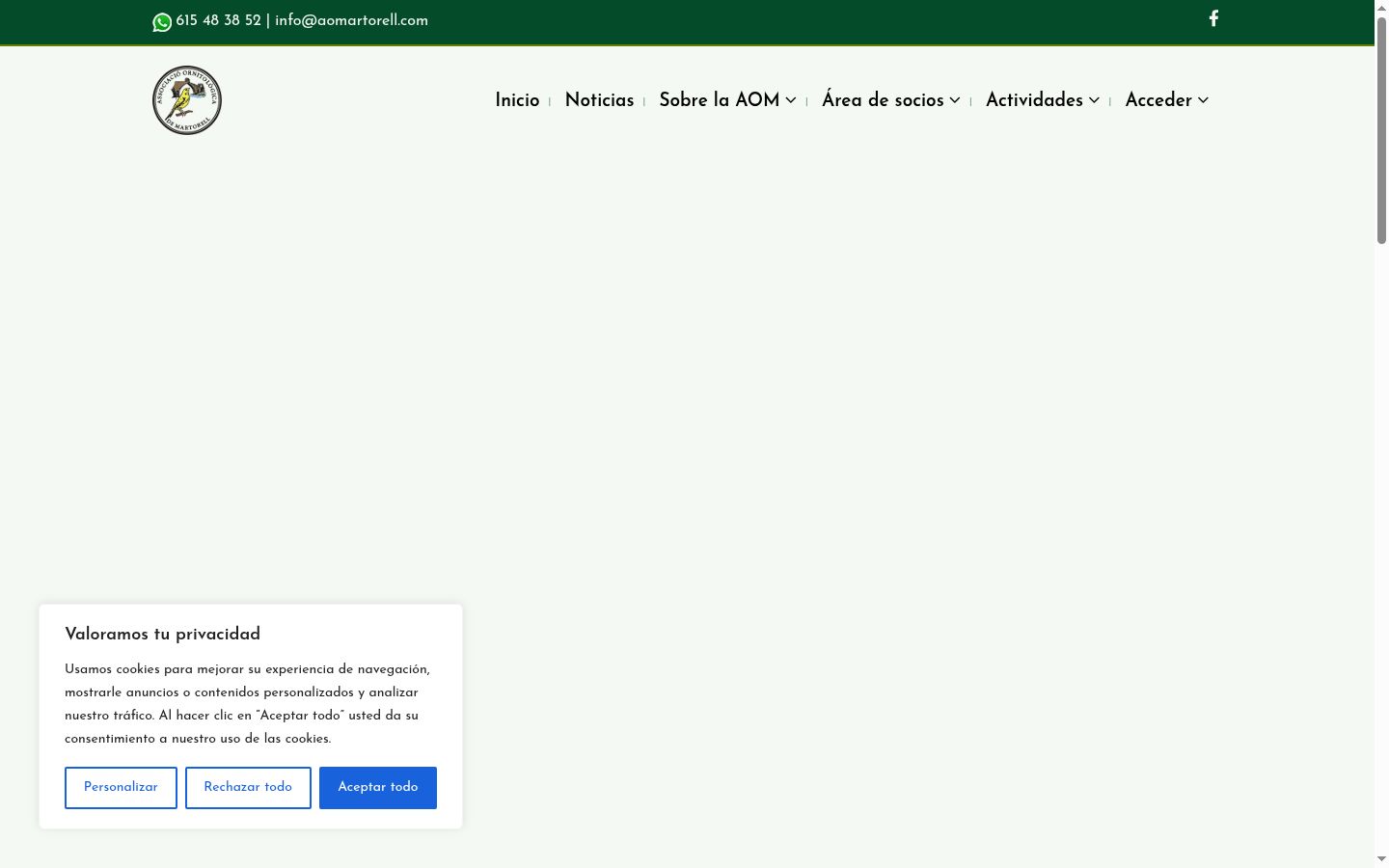 Captura de pantalla del banner de consentimiento mostrado antes de cualquier interacción