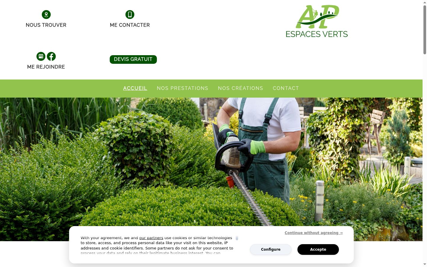 Screenshot of the consent banner shown before any interaction