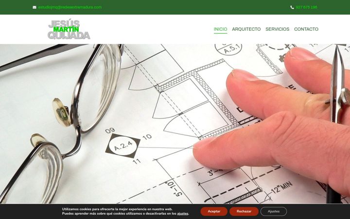 Screenshot of aparejadorjesusmartincaceres.com