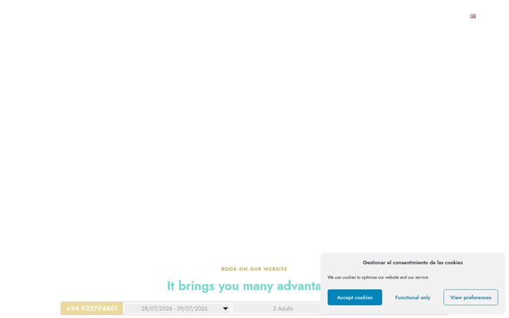 Screenshot of apartamentosaguamar.com