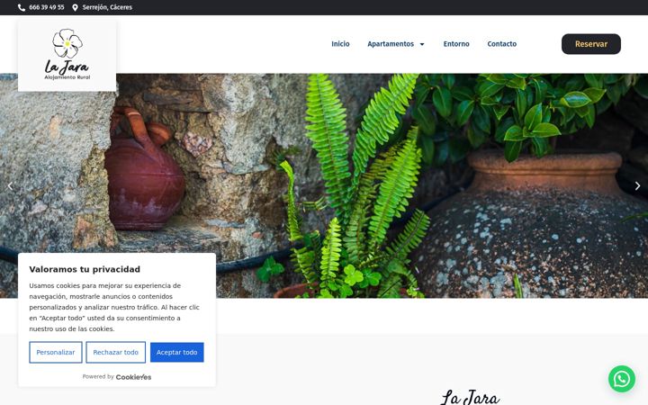 Screenshot of apartamentoslajara.com