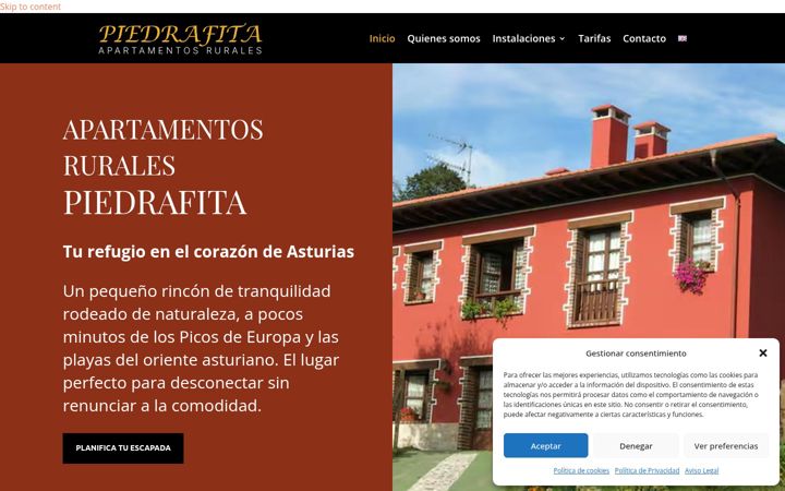 Screenshot of apartamentospiedrafita.com