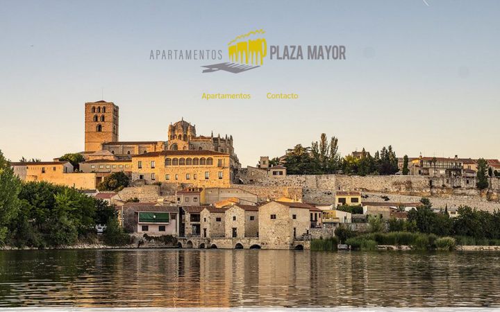 Screenshot of apartamentosplazamayorzamora.com