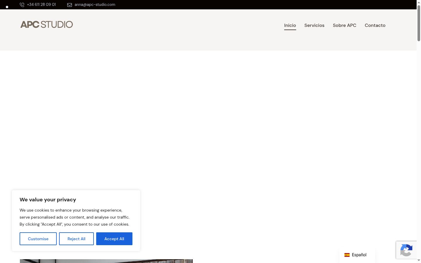 Screenshot of the consent banner shown before any interaction