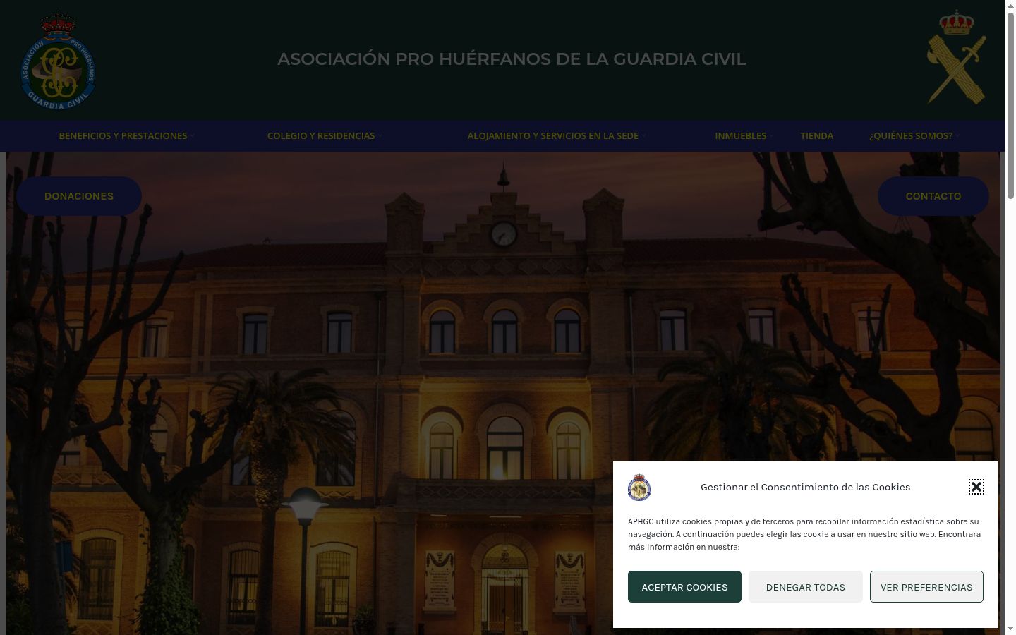 Screenshot del banner di consenso mostrato prima di qualsiasi interazione