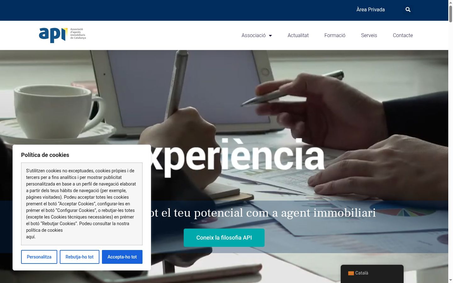 Captura de pantalla del banner de consentimiento mostrado antes de cualquier interacción