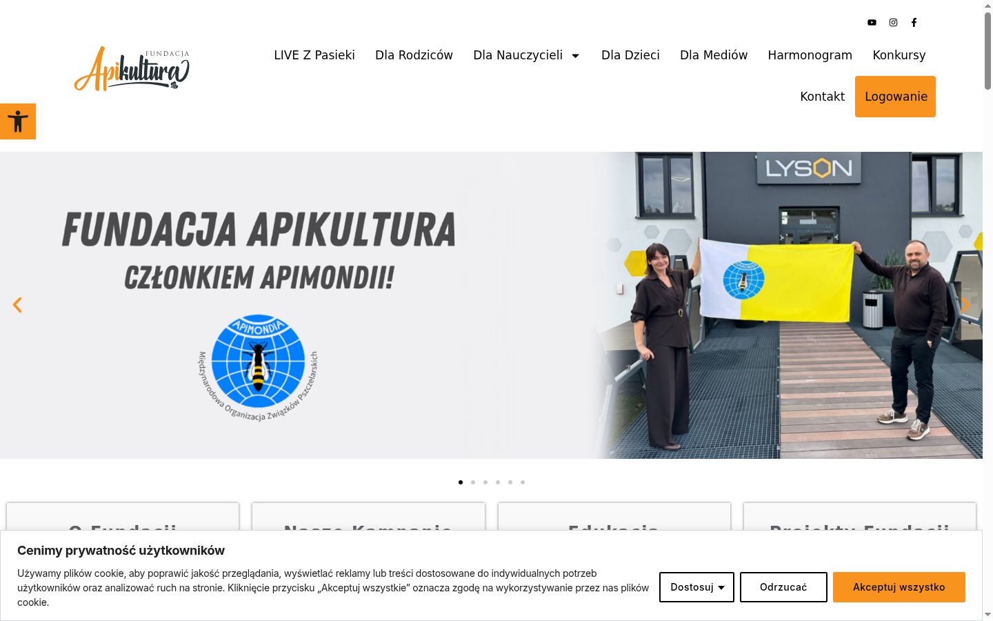 Screenshot del banner di consenso mostrato prima di qualsiasi interazione