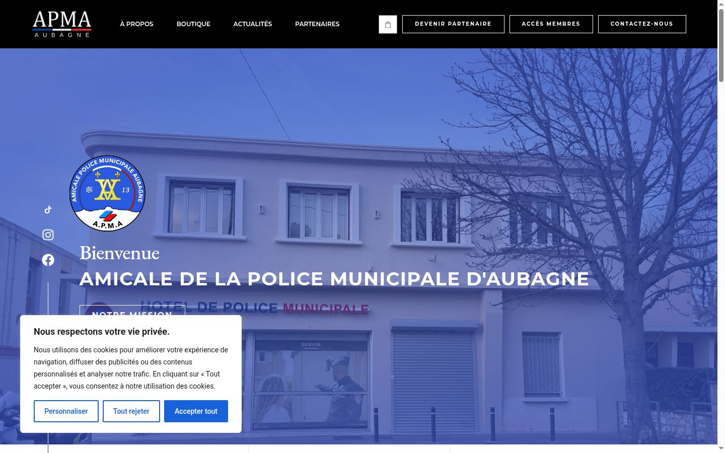 Zrzut ekranu banera zgody wyświetlanego przed jakąkolwiek interakcją