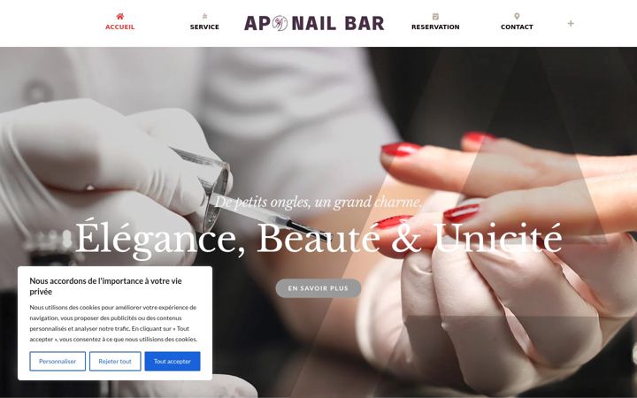 Screenshot of apnailbar.com