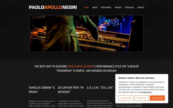 Screenshot of apollonegri.com