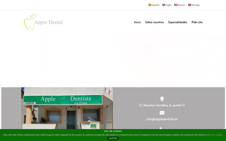 Screenshot of appledentists.es