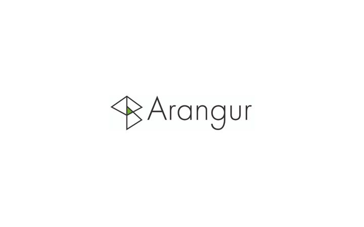 Screenshot of arangurconsulting.com
