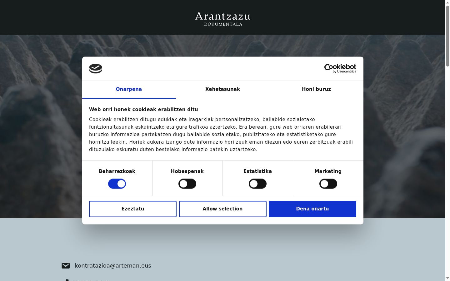 Snímek obrazovky baneru souhlasu zobrazeného před jakoukoli interakcí