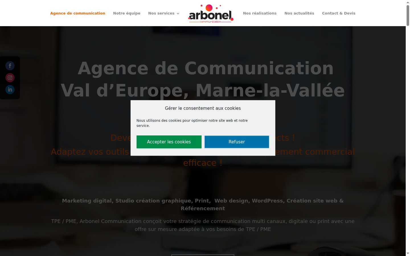 Screenshot of the consent banner shown before any interaction