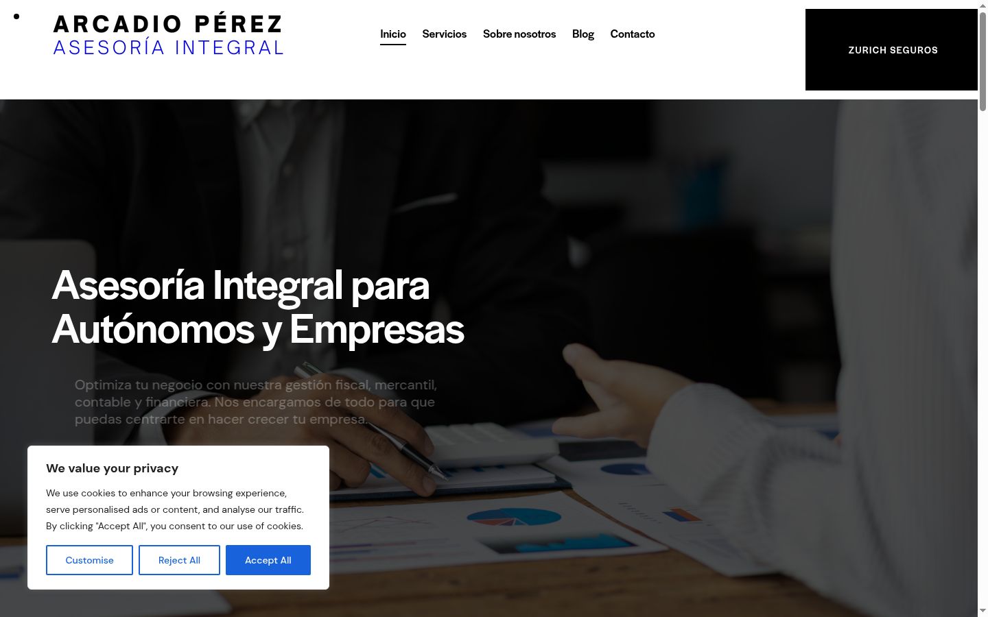 Captura de ecrã do banner de consentimento apresentado antes de qualquer interação