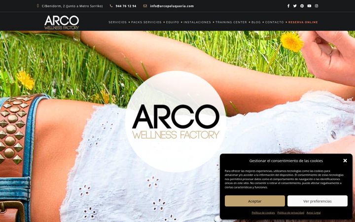 Snímek obrazovky arcopeluqueria.com