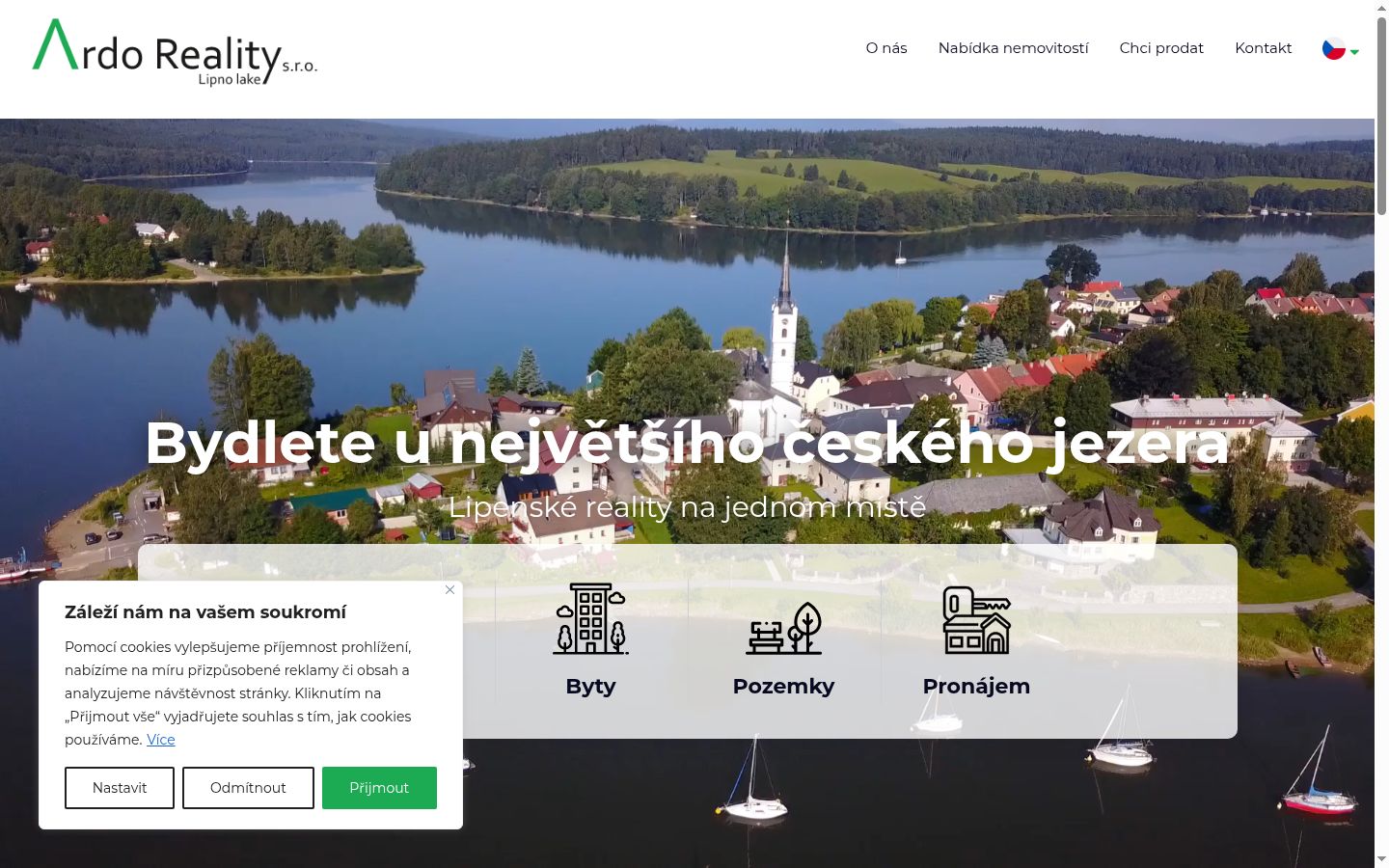 Ekrānuzņēmums ar piekrišanas baneri, kas tika rādīts pirms jebkādas mijiedarbības