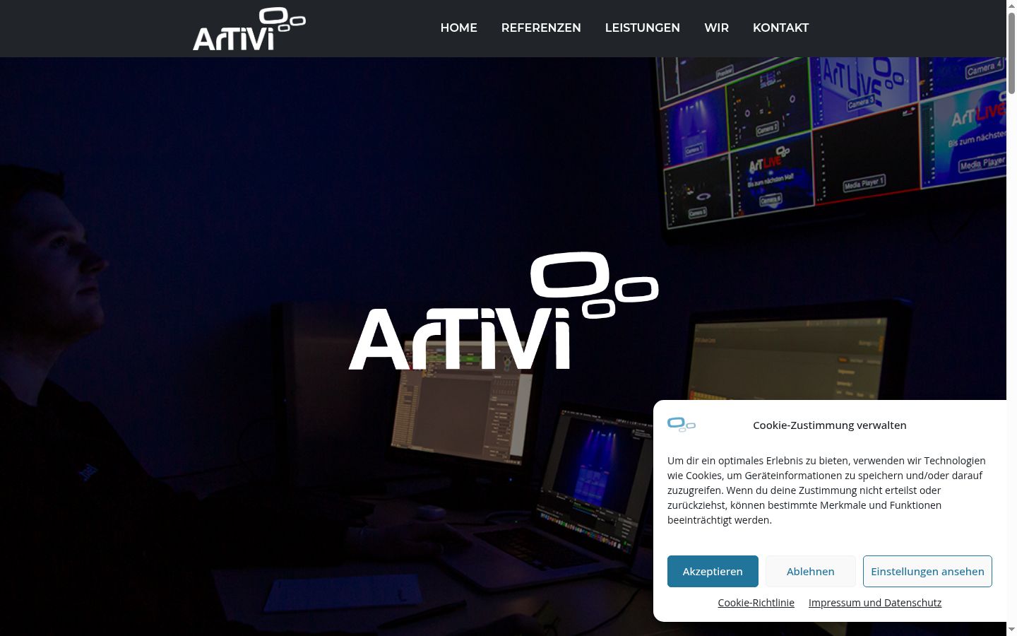 Screenshot of the consent banner shown before any interaction