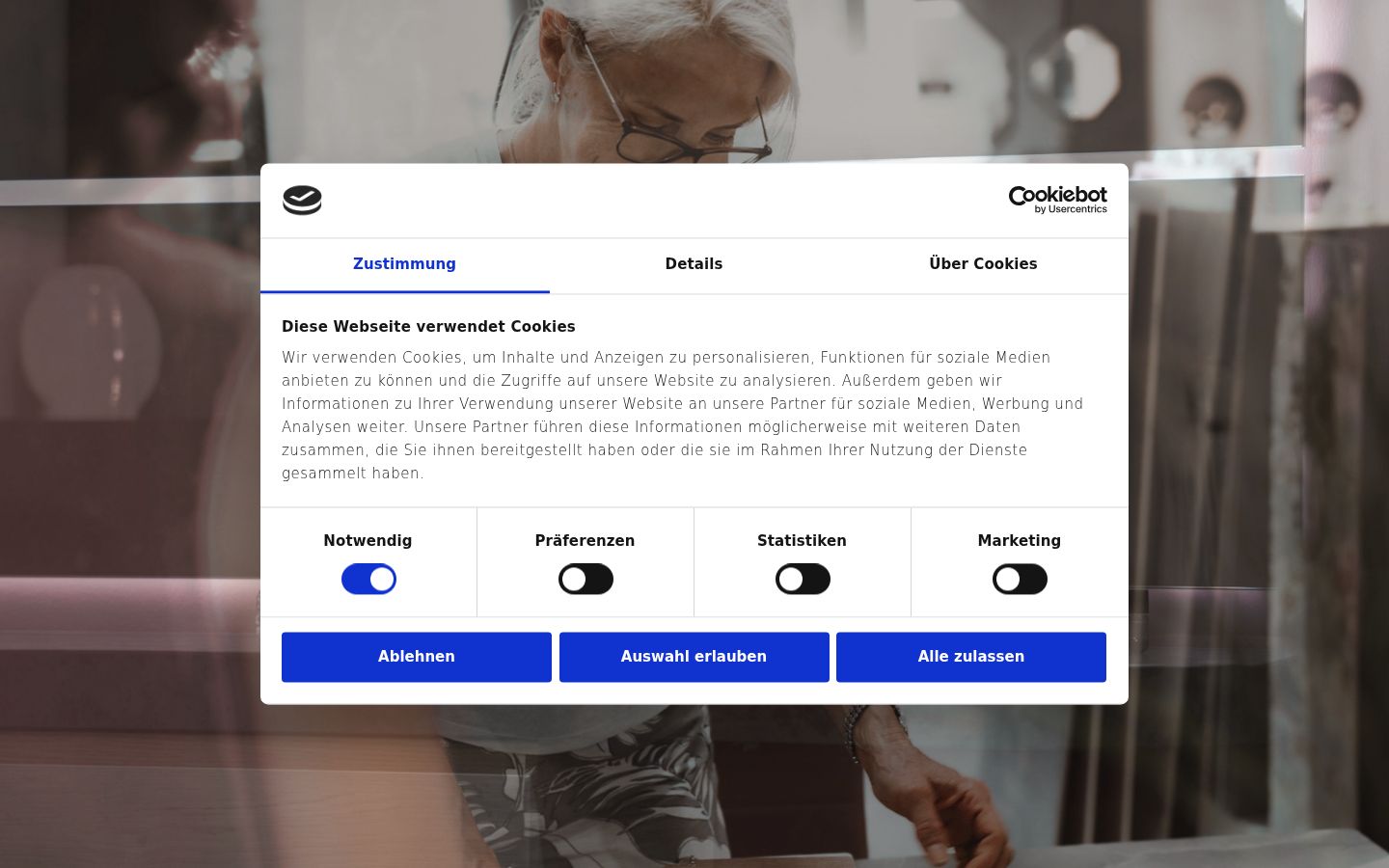 Screenshot del banner di consenso mostrato prima di qualsiasi interazione