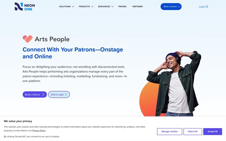 Screenshot of arts-people.com