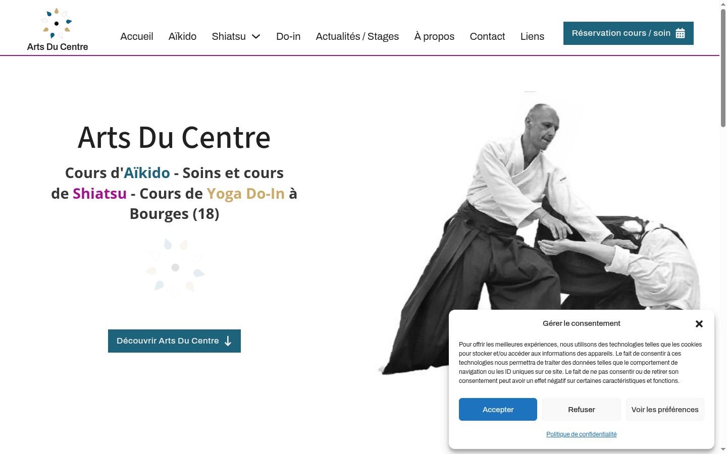 Captura de ecrã do banner de consentimento apresentado antes de qualquer interação