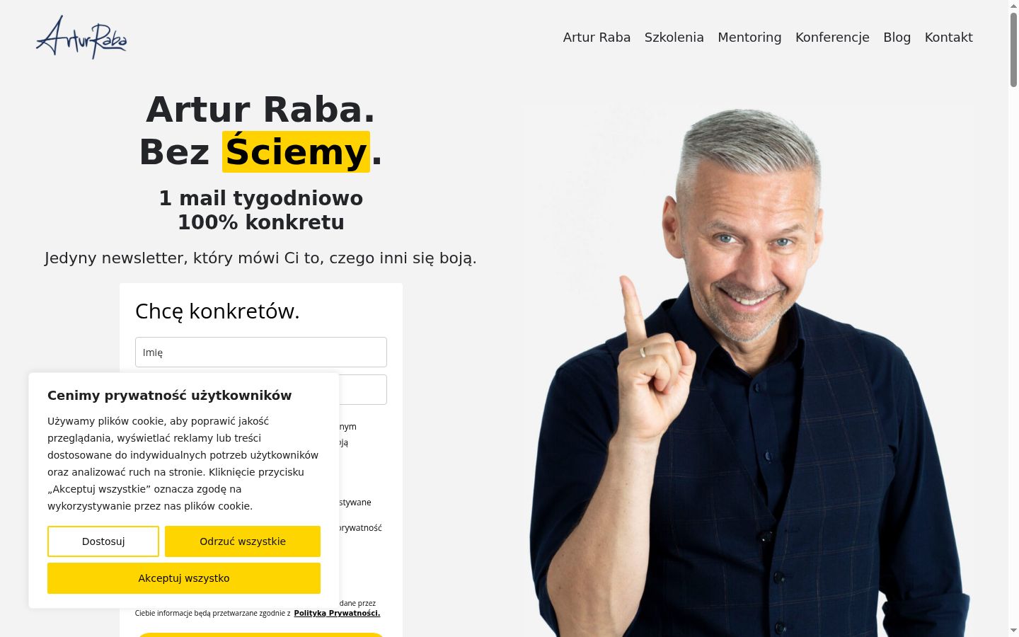 Captură de ecran a bannerului de consimțământ afișat înainte de orice interacțiune