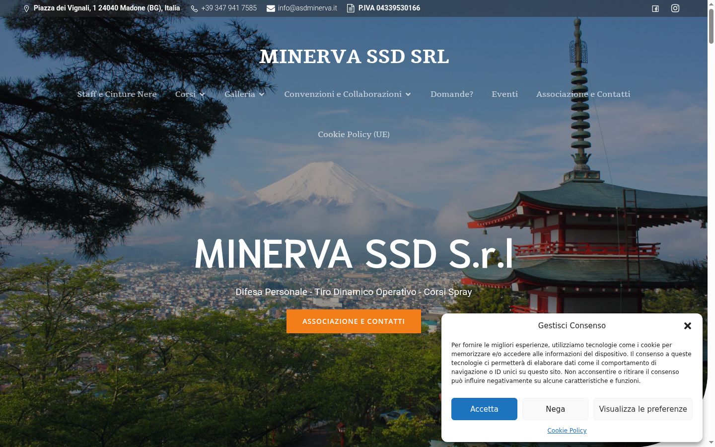 Screenshot del banner di consenso mostrato prima di qualsiasi interazione