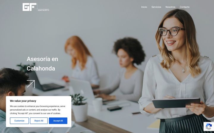 Screenshot of asesoriacalahonda.com