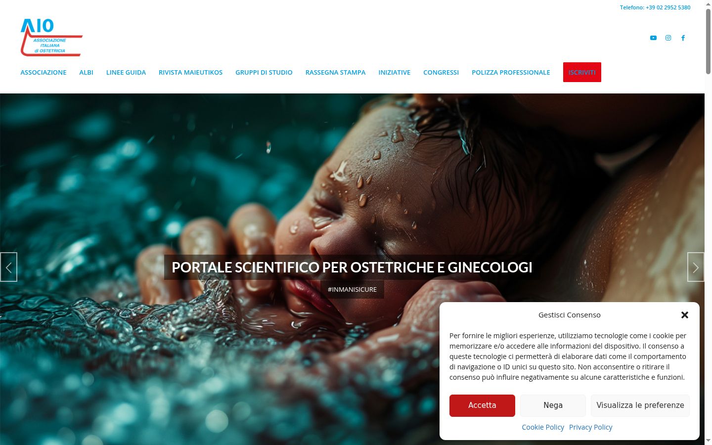 Screenshot del banner di consenso mostrato prima di qualsiasi interazione