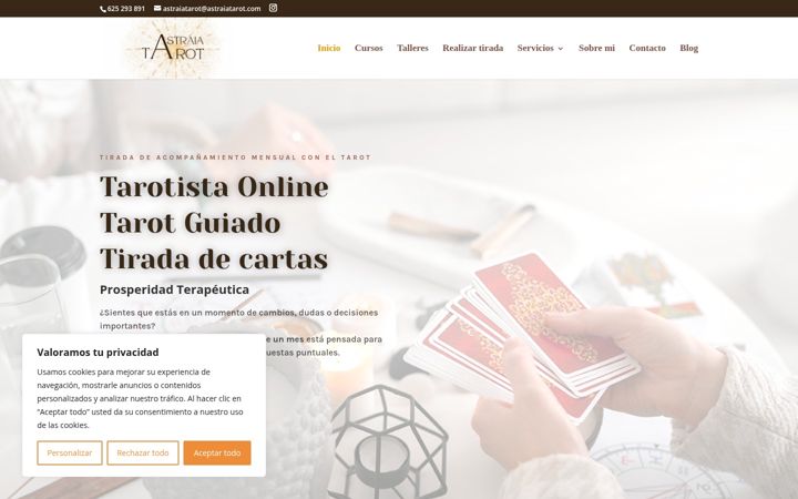 Screenshot of astraiatarot.com