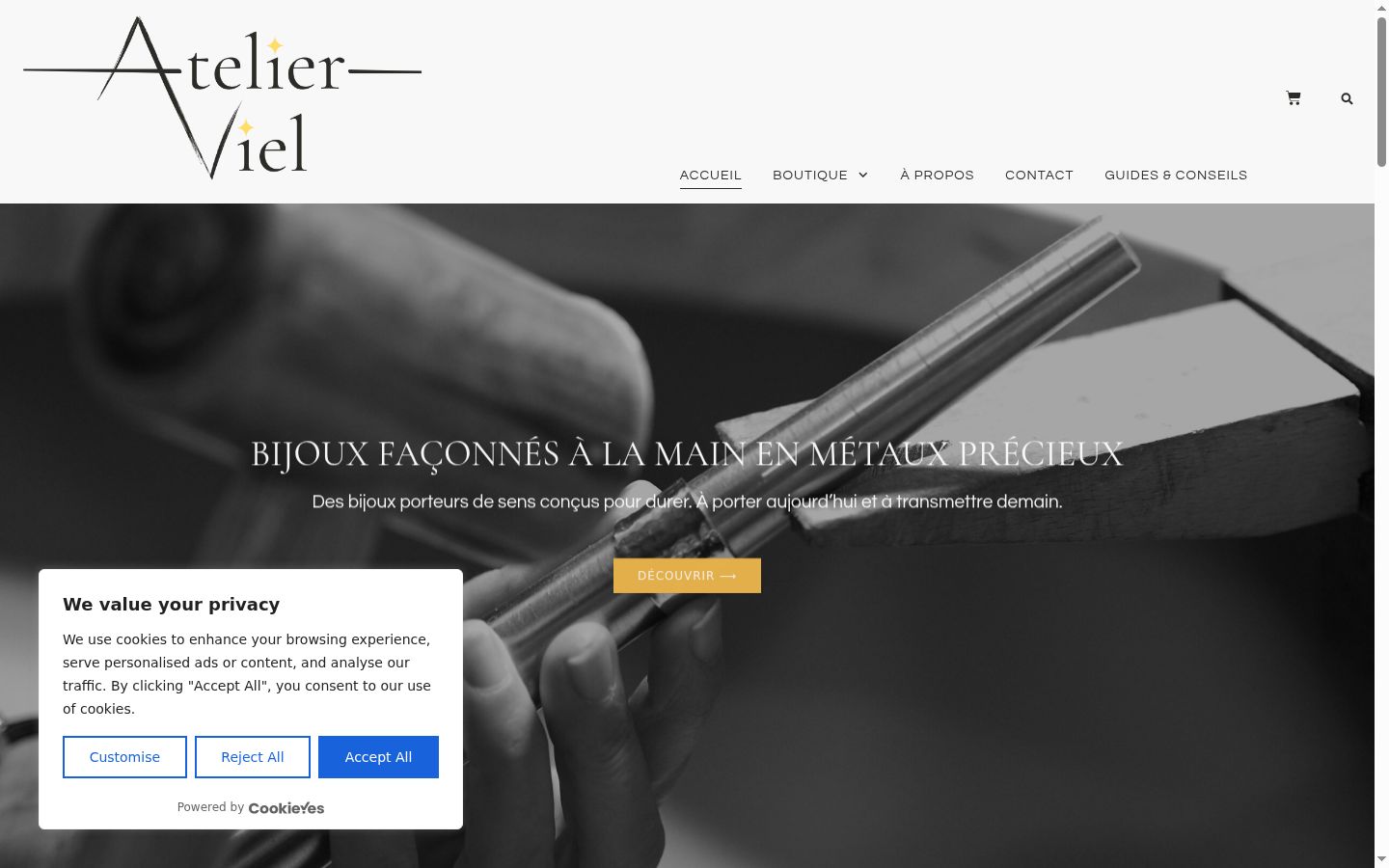 Screenshot del banner di consenso mostrato prima di qualsiasi interazione