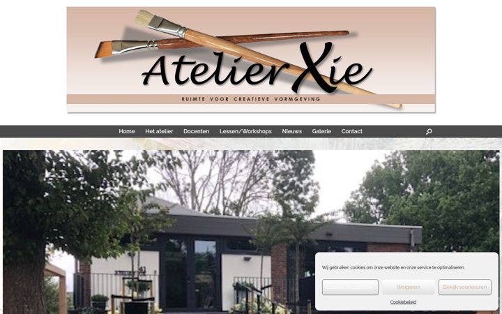 Screenshot of atelierxie.nl