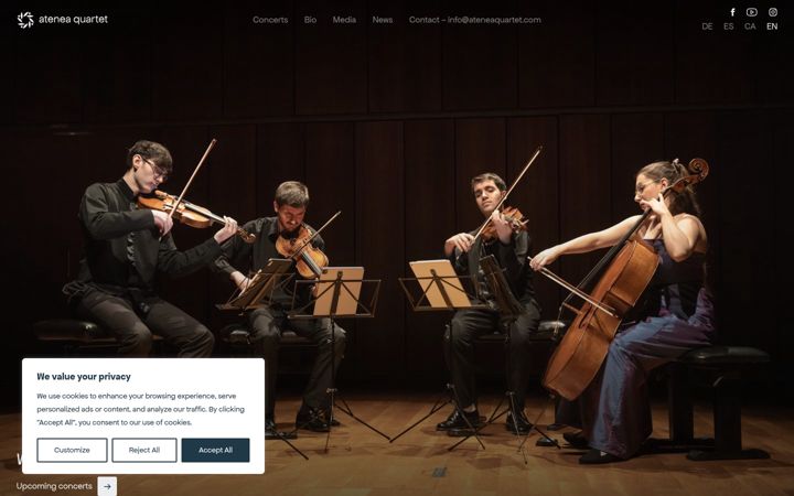 Skjámynd af ateneaquartet.com