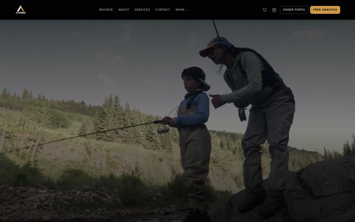 Screenshot of atomicstays.com