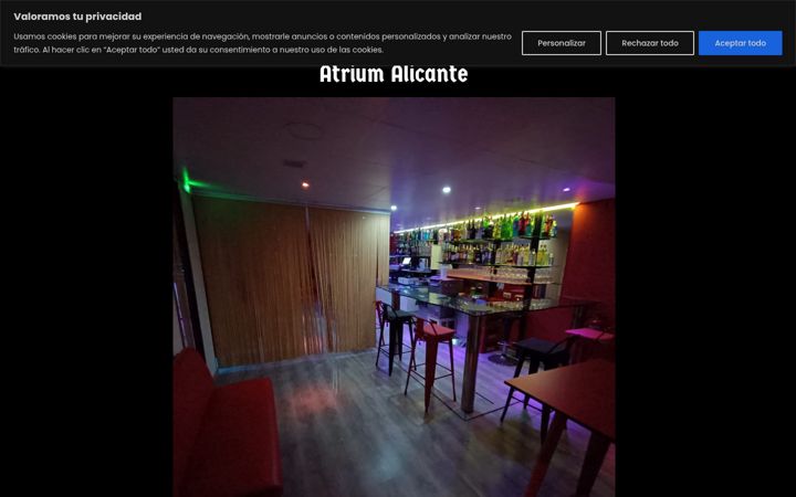 Ekrānuzņēmums no atriumswinger.es