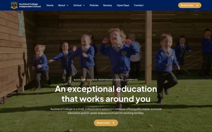 Screenshot of auckland-college.webflow.io